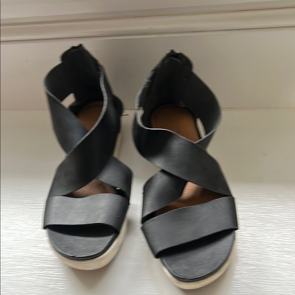 Women's Black Sandals